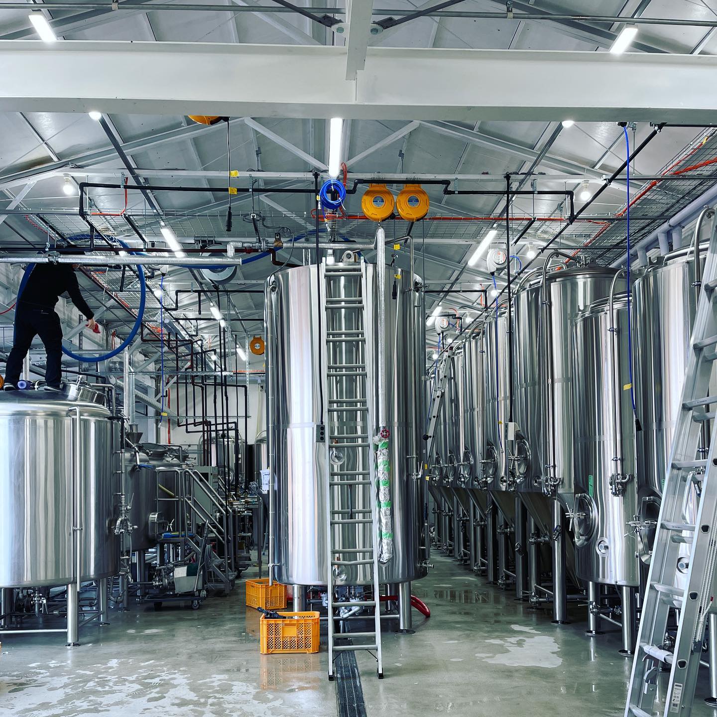 宇宙ブルワリーUchu Brewing--Tiantai 1000L Brewery equipment installed in Japan